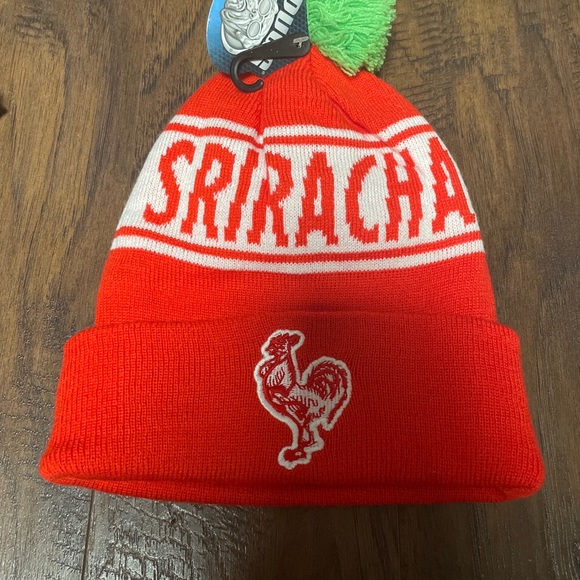SRIRACHA SAUCE LOGO RED WINTER CAP BEANIE WITH POM POM BALL KNIT NWT - Picture 5 of 8